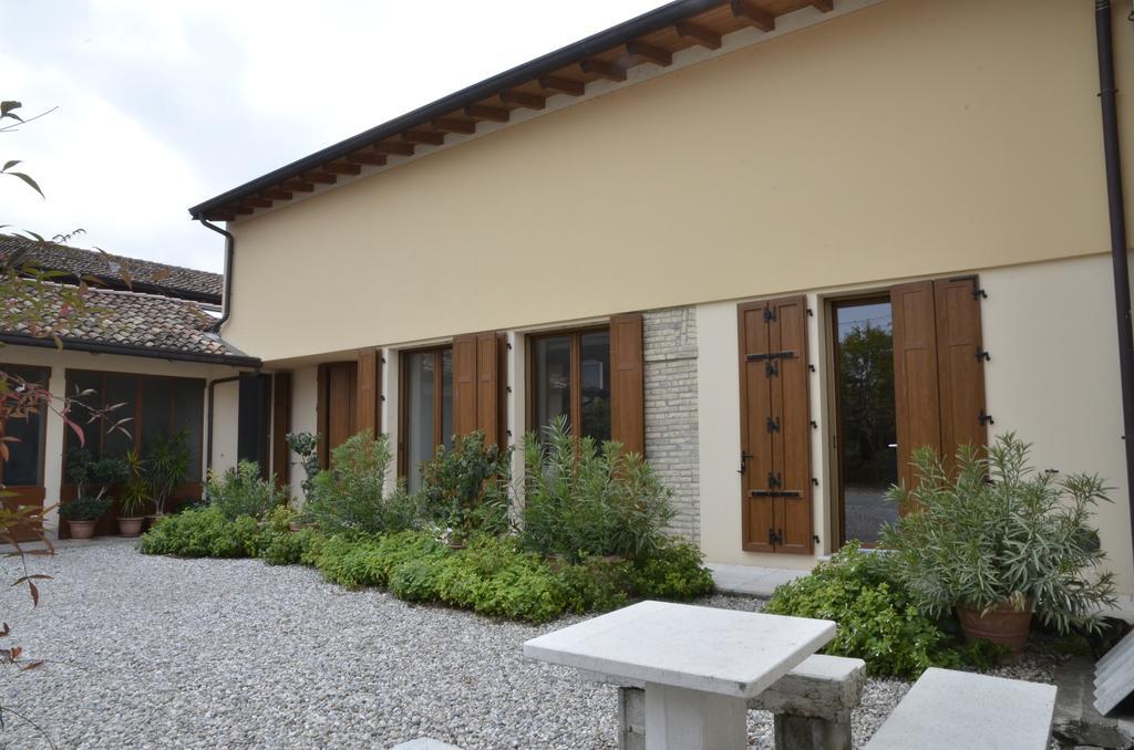 9 Muse Bed And Breakfast Canneto sull'Oglio Luaran gambar