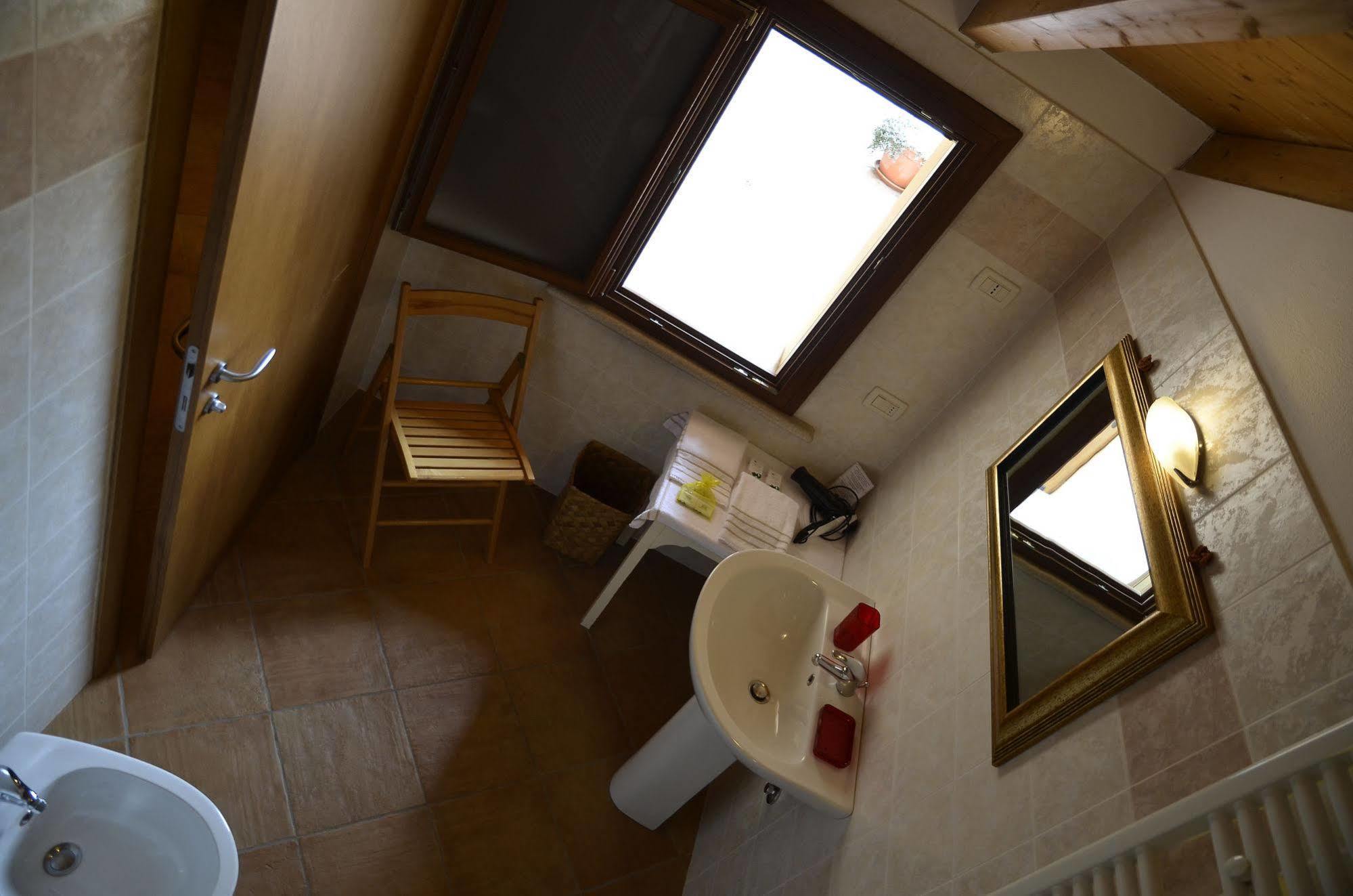 9 Muse Bed And Breakfast Canneto sull'Oglio Luaran gambar