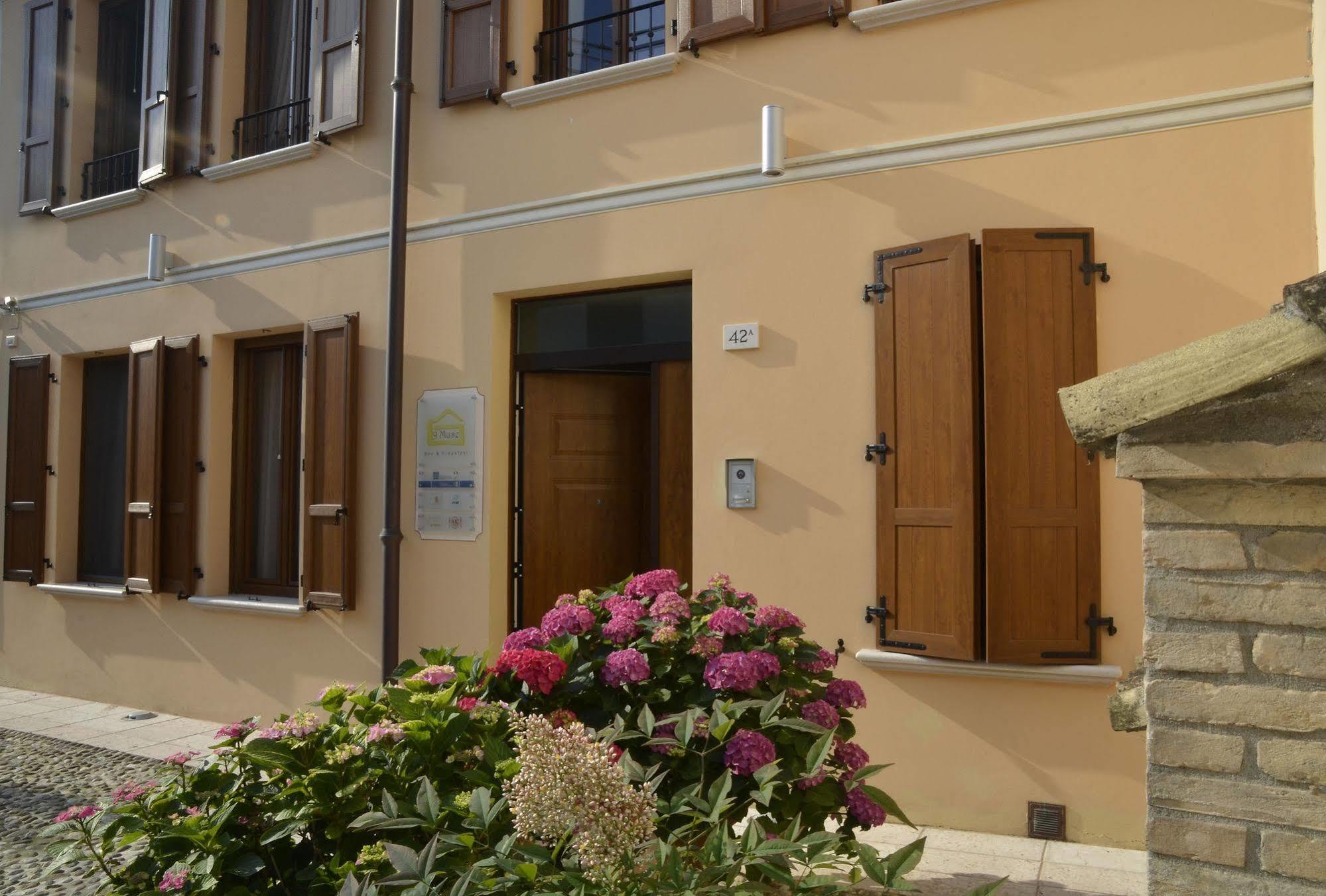 9 Muse Bed And Breakfast Canneto sull'Oglio Luaran gambar