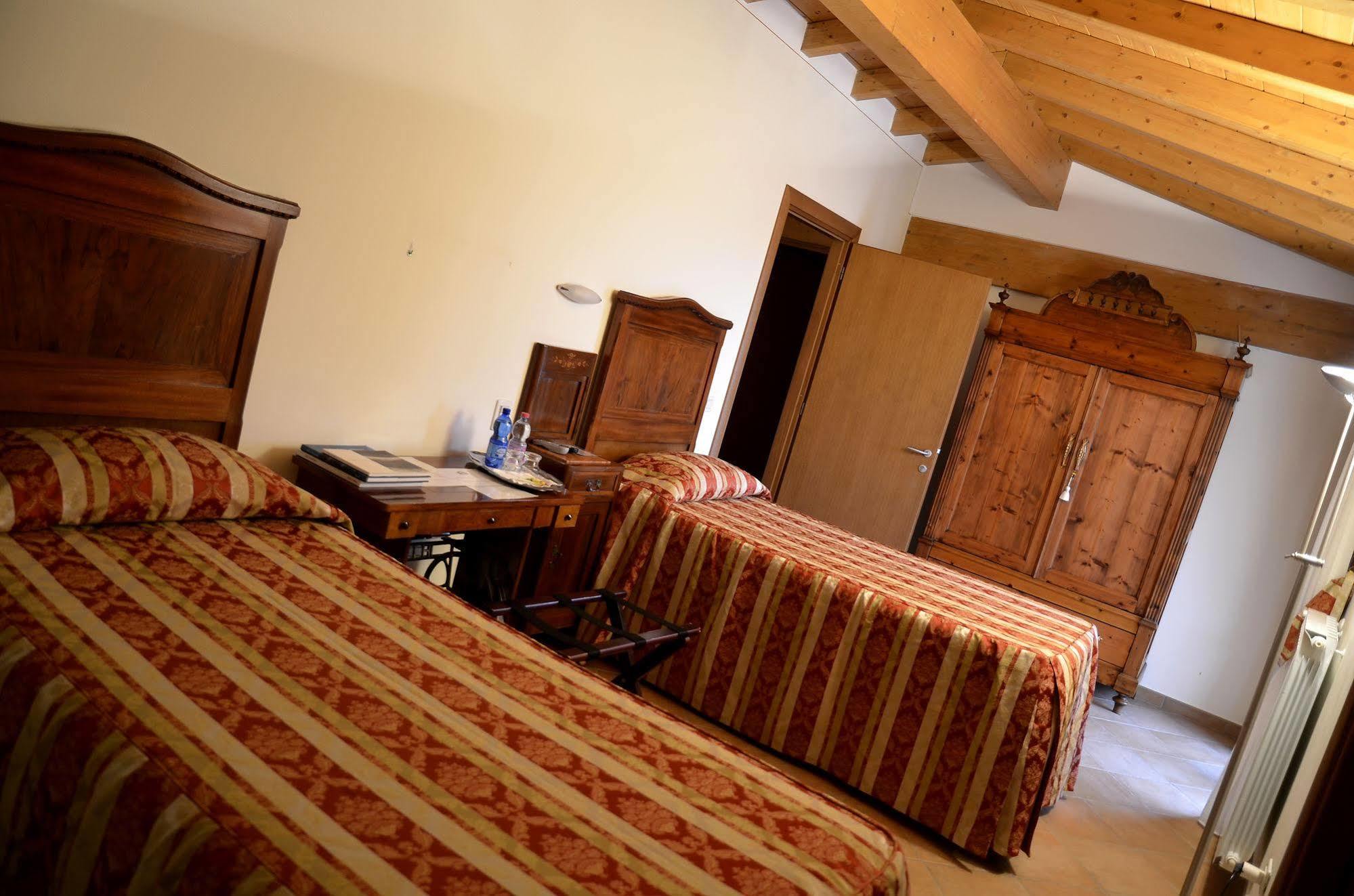 9 Muse Bed And Breakfast Canneto sull'Oglio Luaran gambar