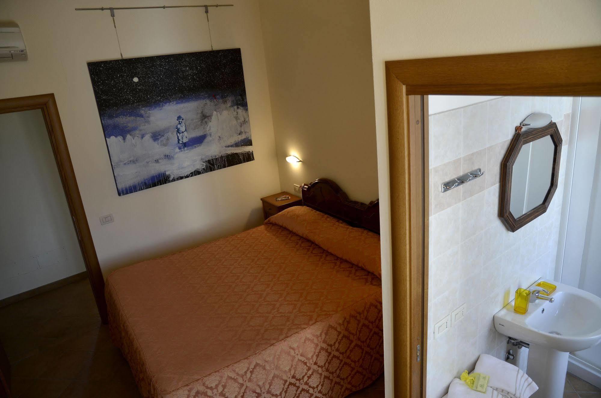 9 Muse Bed And Breakfast Canneto sull'Oglio Luaran gambar