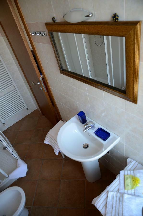 9 Muse Bed And Breakfast Canneto sull'Oglio Luaran gambar